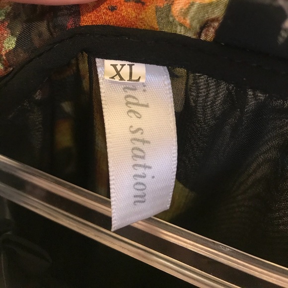 blue dress with flower design from tide station - Picture 3 of 3